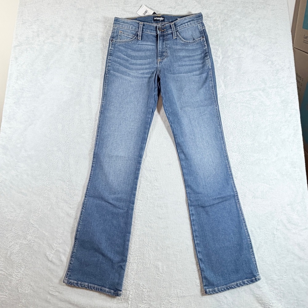 Wrangler Women's 27x32 Mid Rise Bootcut Stretch Jeans LDMBLCR Medium Wash NWT
